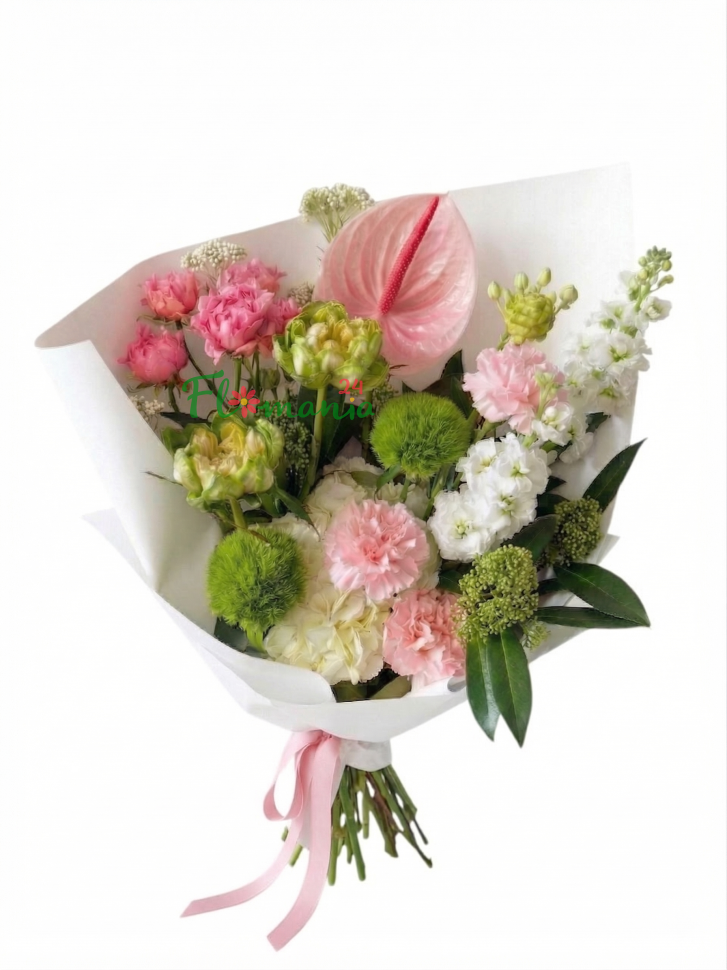 Букет с розовым антуриумом и нежной маттиолой «Тихая роскошь»